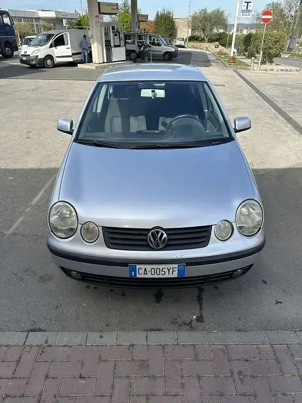 Usata VW Polo Trendline 75 CV (55 kW) 2002 Utilitaria
