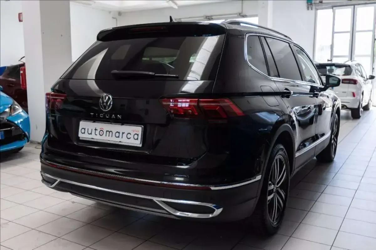 Usata VW Tiguan Allspace Elegance 150 CV (110 kW) 2022 Nero SUV