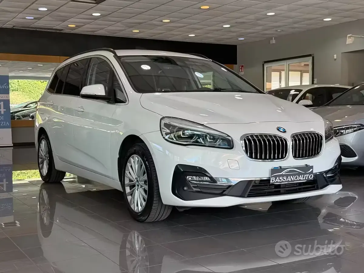 Usata BMW 218 Luxury Line 150 CV (110 kW) 2021 Bianco Station wagon