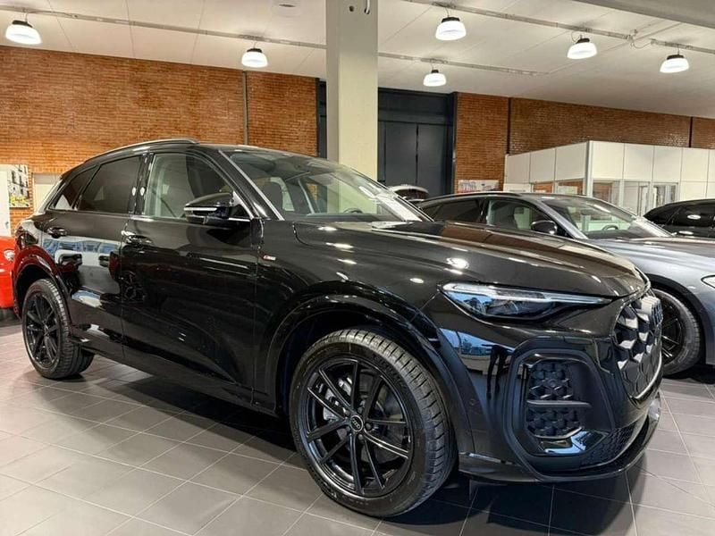 Nuova Audi Q5 S-Line 204 CV (150 kW) 2025 Nero SUV