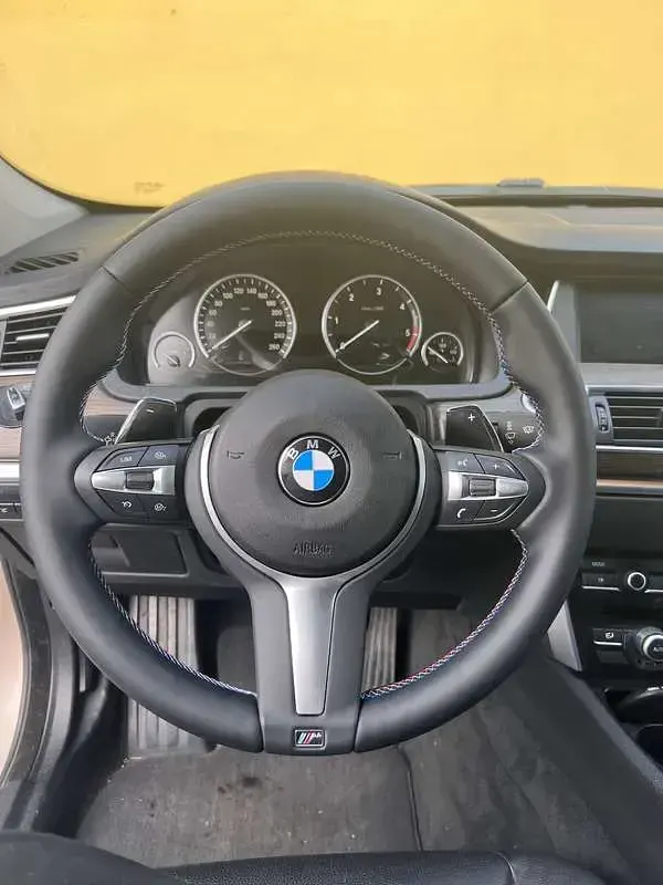 Usata BMW 530 Gran Turismo 245 CV (180 kW) 2010 Oro Coupé