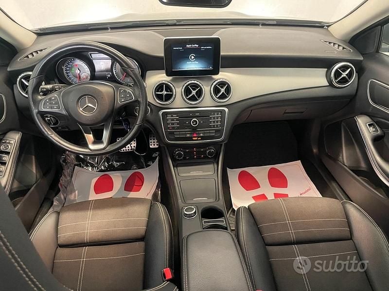 Usata Mercedes GLA200 Premium 136 CV (100 kW) 2016 Grigio SUV