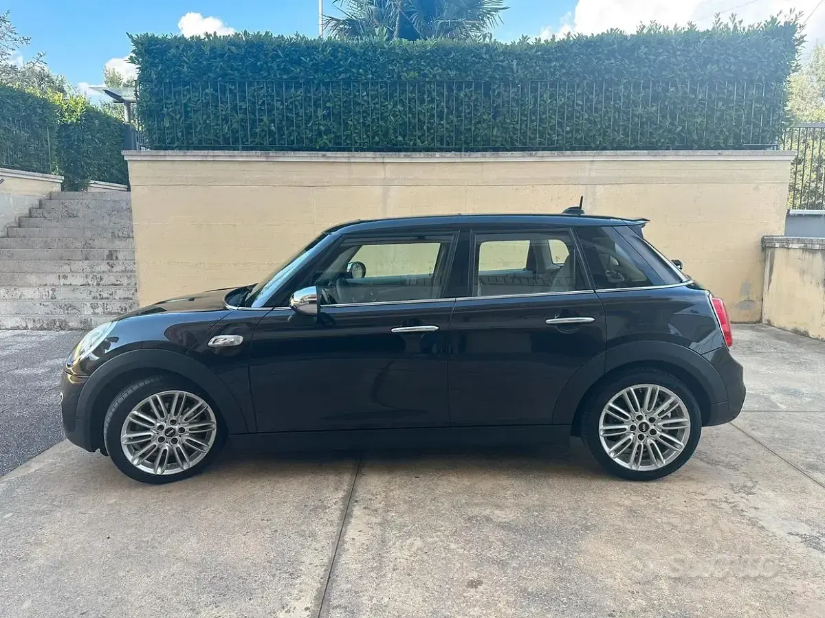 Usata Mini Cooper SD 170 CV (125 kW) 2015 Marrone Utilitaria