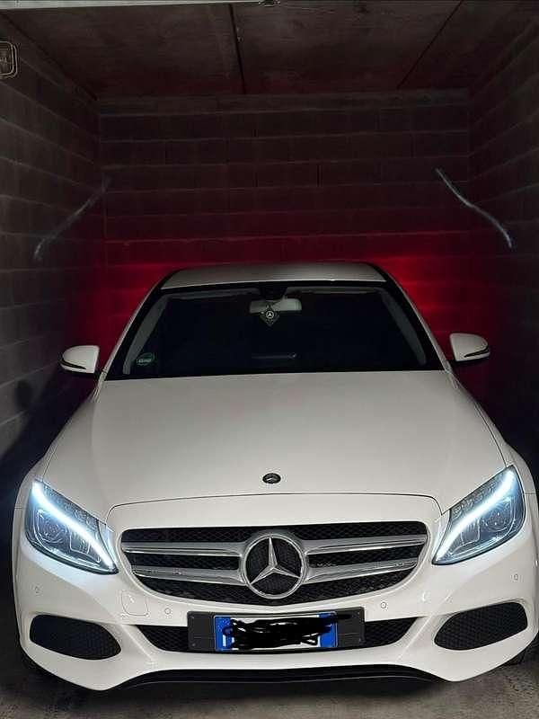 Usata Mercedes C180 Premium 116 CV (85 kW) 2016 Bianco Berlina