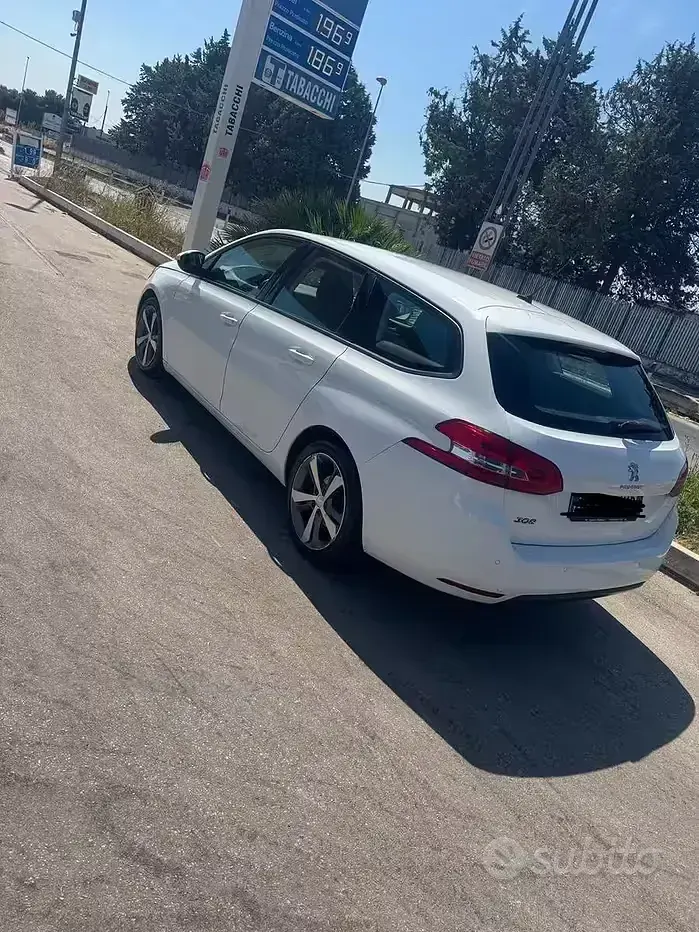 Usata Peugeot 308 SW 131 CV (96 kW) 2017 Bianco Station wagon
