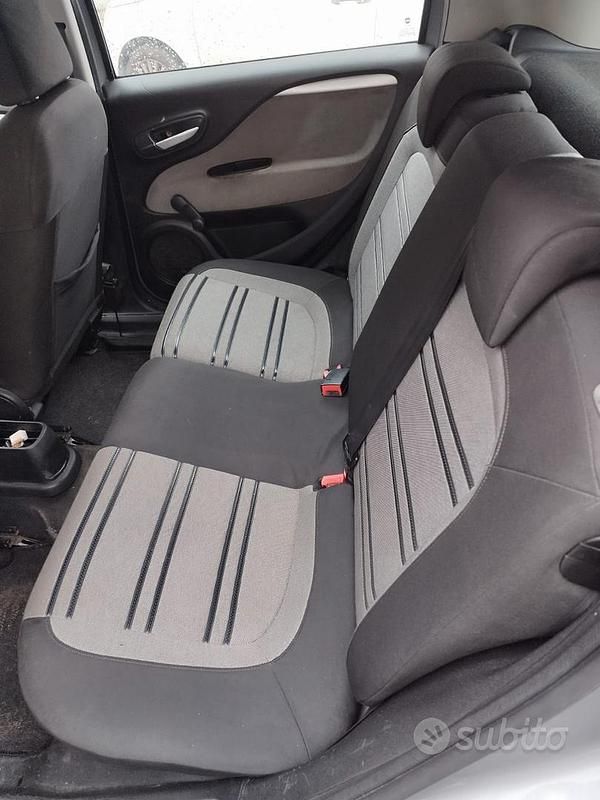 Usata Fiat Punto Evo 75 CV (55 kW) 2011 Grigio Utilitaria