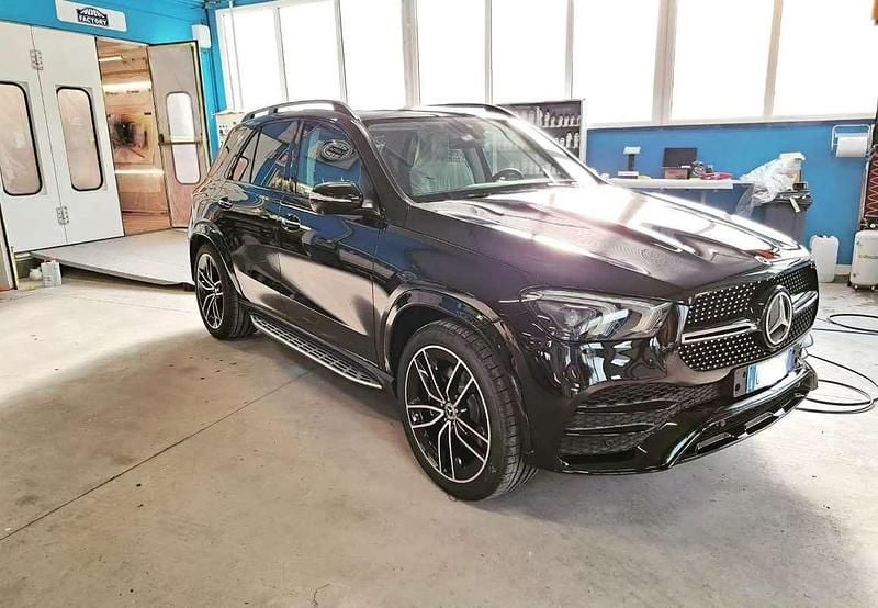 Usata Mercedes GLE300 Premium Plus 272 CV (200 kW) 2023 Nero SUV