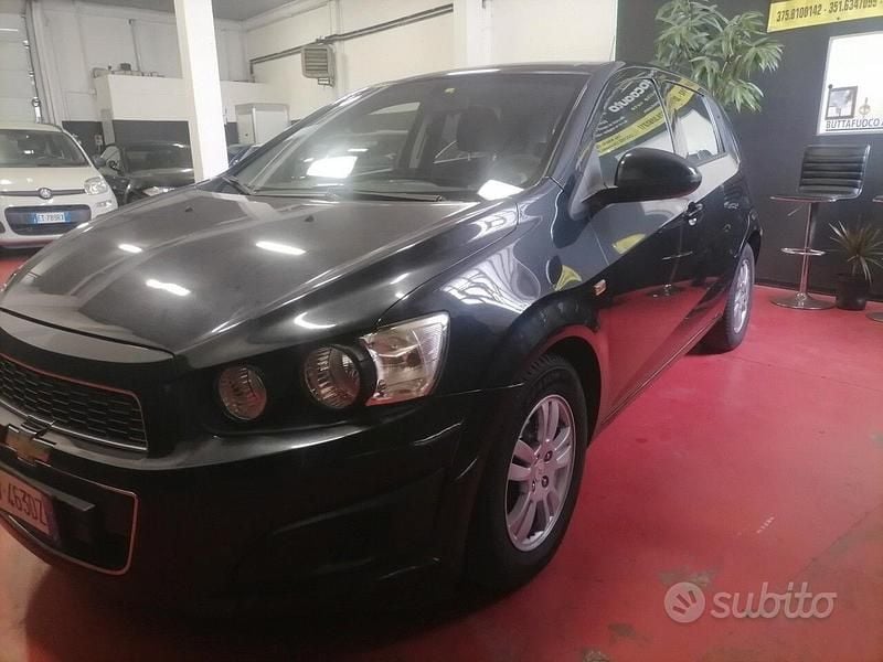 Usata Chevrolet Aveo LTZ 86 CV (63 kW) 2014 Nero Berlina