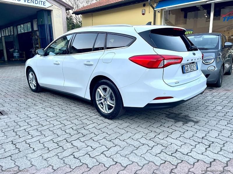 Usata Ford Focus 120 CV (88 kW) 2021 Bianco Station wagon