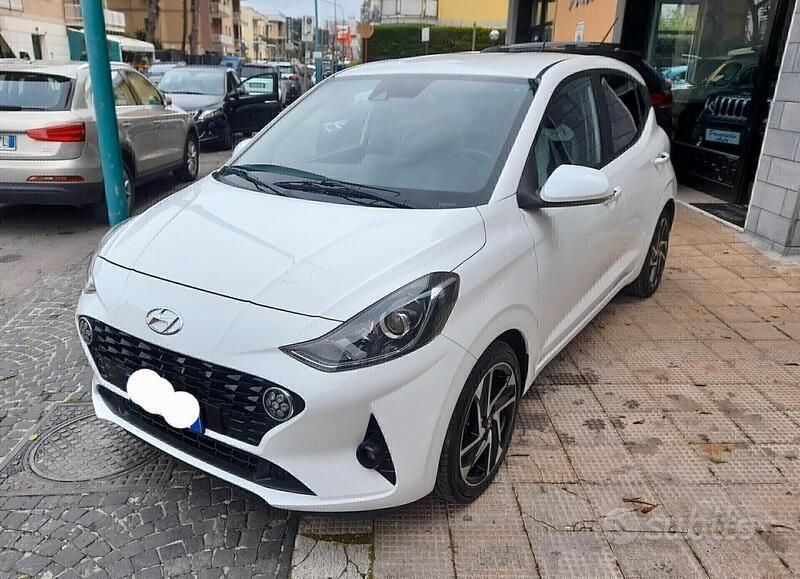 Bianco Usata 2021 Hyundai i10 Prime Due volumi | 11.200 € (Buon prezzo) - Immagine 1/4