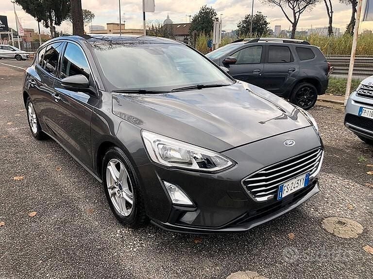 Usata Ford Focus Titanium 120 CV (88 kW) 2018 Grigio Berlina