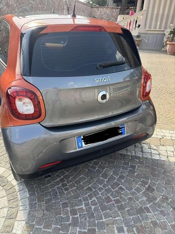 Usata Smart ForFour Passion 71 CV (52 kW) 2015 Utilitaria