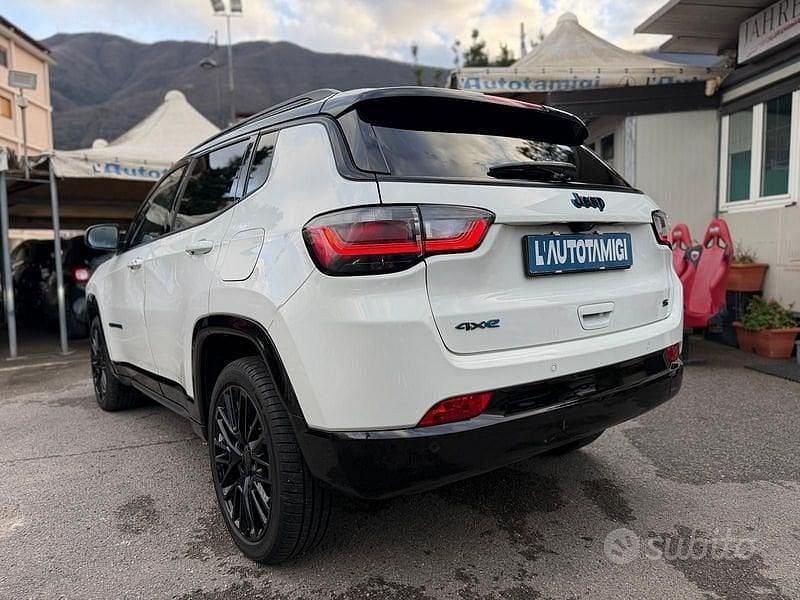 Usata Jeep Compass 240 CV (176 kW) 2023 Bianco SUV