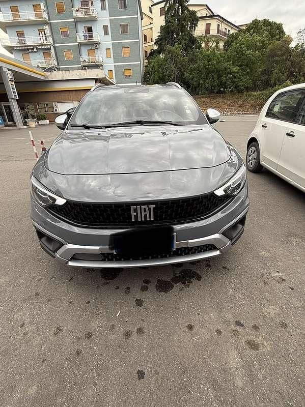 Usata Fiat Tipo Cross 131 CV (96 kW) 2022 Berlina