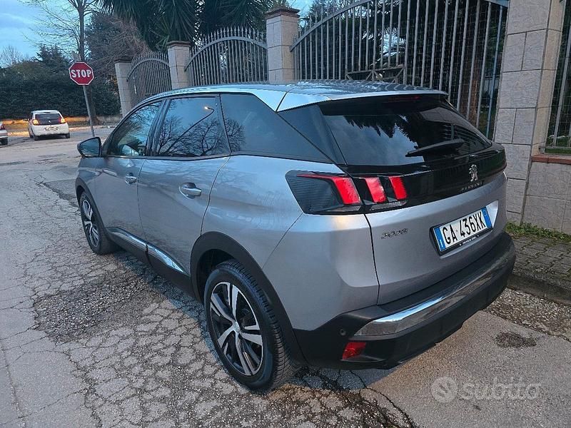 Usata Peugeot 3008 2020 Grigio SUV