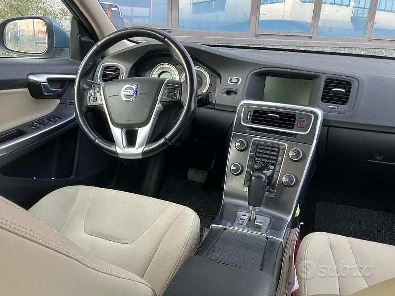 Usata Volvo S60 Momentum 170 CV (125 kW) 2012 Berlina