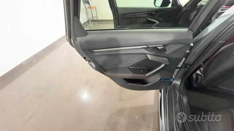 Nuova Audi RS3 Sportback 400 CV (294 kW) 2025 Grigio Utilitaria