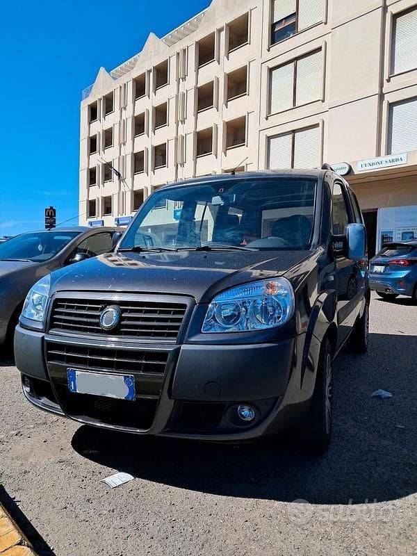 Usata 2007 Fiat Doblò Monovolume | 3850 € (Ottimo prezzo) - Immagine 1/4