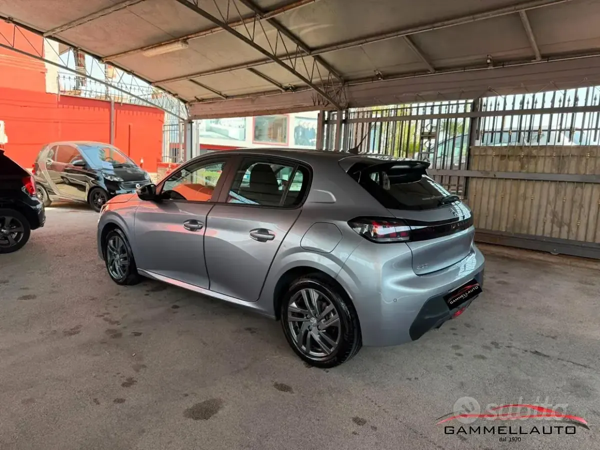 Usata Peugeot 208 Active 102 CV (75 kW) 2020 Grigio Utilitaria