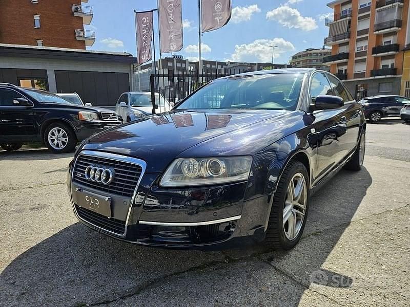 Begagnad Audi A6 224 HK (164 kW) 2004 Blå Sedan