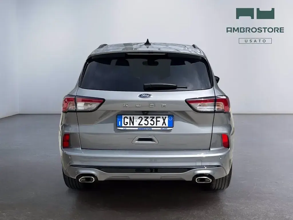 Usata Ford Kuga ST-Line X 120 CV (88 kW) 2023 Solar silver SUV