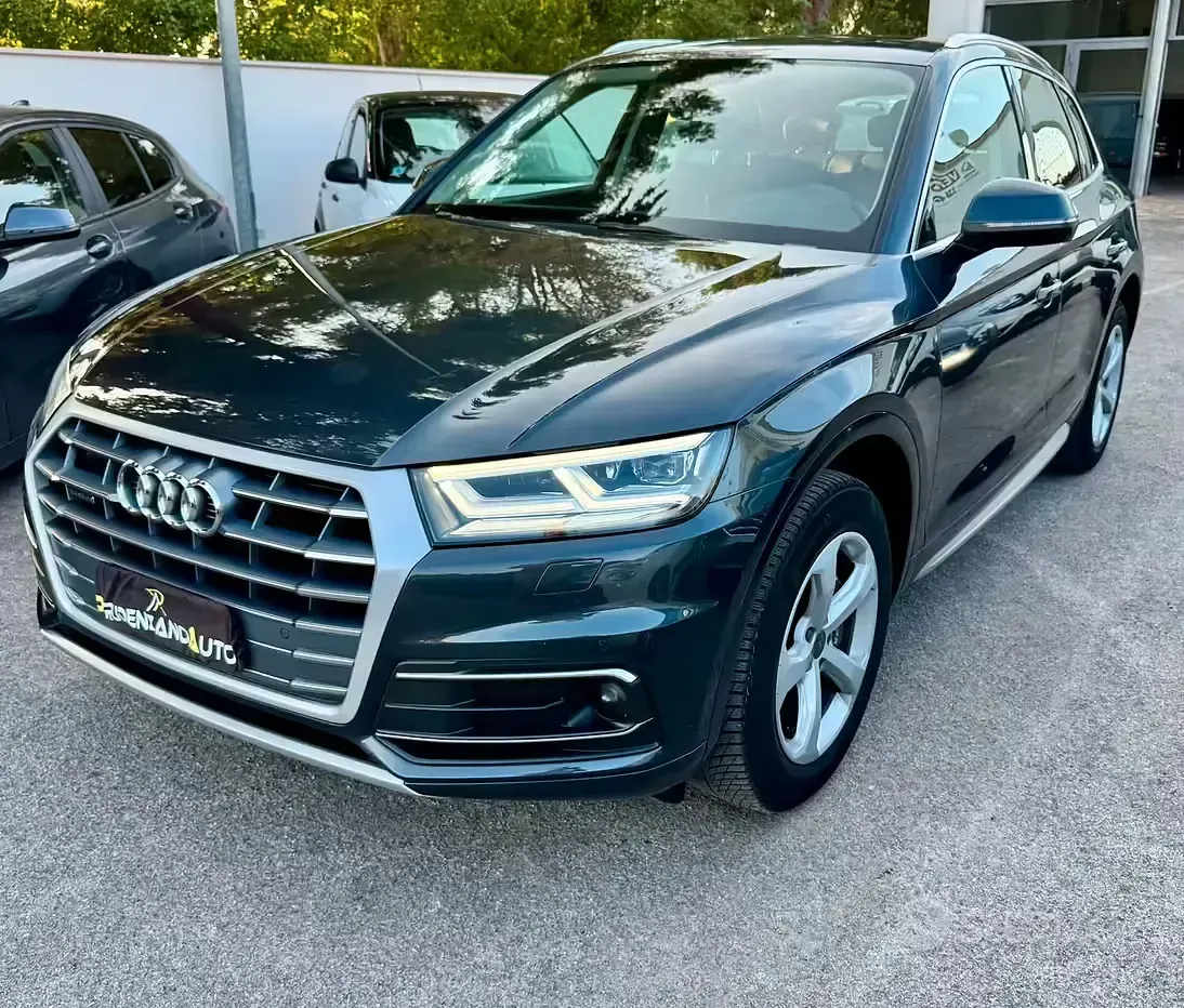 Usata Audi Q5 Business 190 CV (139 kW) 2020 Grigio SUV