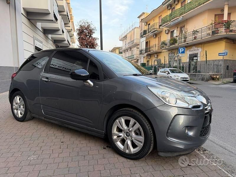 Occasion Citroën DS3 Chic 95 ch (69 kW) 2011 Noir Citadine