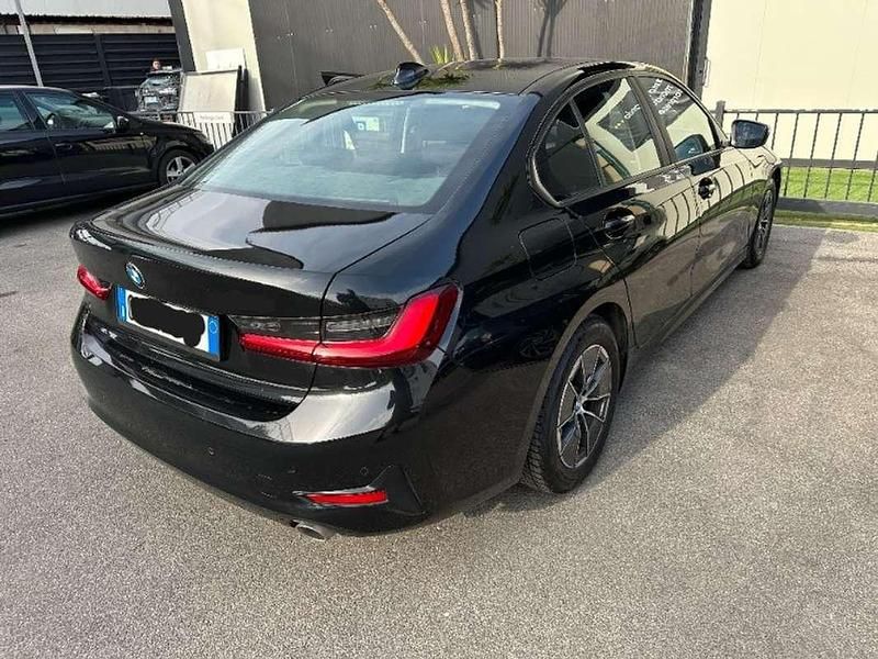 Usata BMW 316 Advantage 122 CV (89 kW) 2022 Nero Berlina