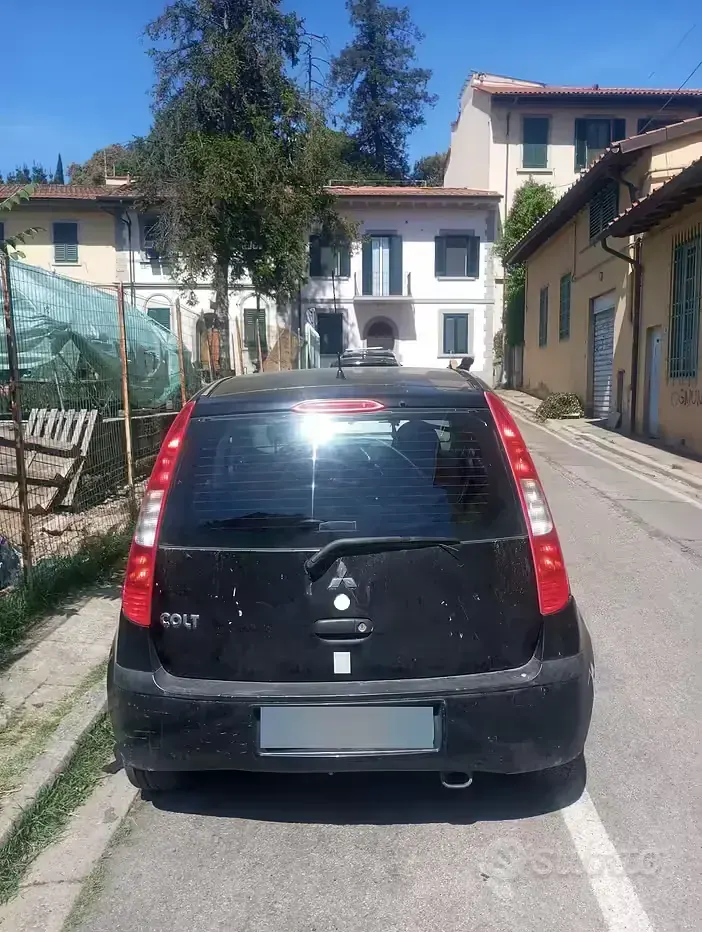 Usata Mitsubishi Colt 95 CV (69 kW) 2005 Nero Utilitaria