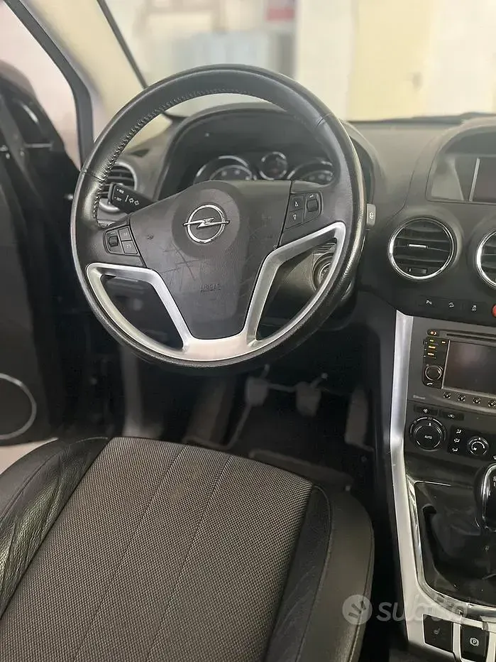 Usata Opel Antara 163 CV (119 kW) 2015 Nero SUV