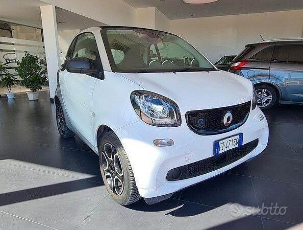 Usata Smart ForTwo Electric Drive 41 kW (56 CV) 2019 Bianco Berlina