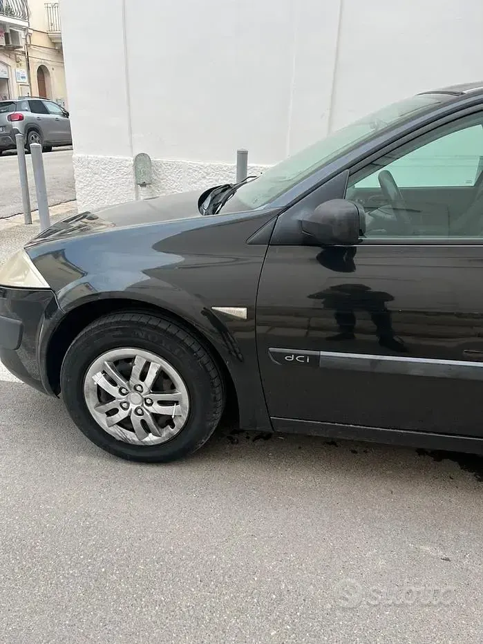 Usata Renault Mégane 82 CV (60 kW) 2005 Nero Utilitaria