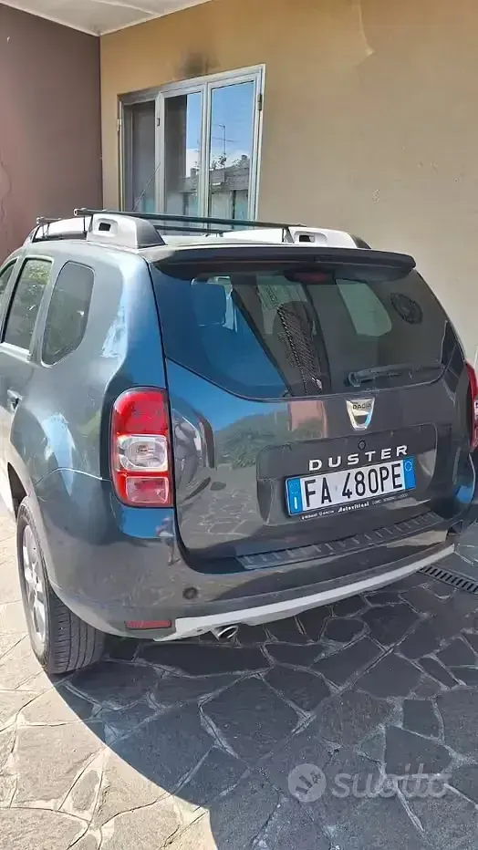 Usata Dacia Duster 109 CV (80 kW) 2015 Grigio SUV