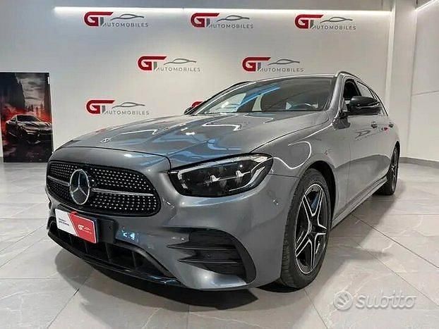 Grigio Usata 2022 Mercedes E220 Premium Plus Station wagon | 33.490 € (Buon prezzo) - Immagine 1/4