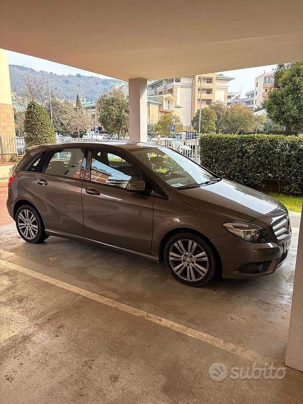 Usata Mercedes B180 2012 Monovolume