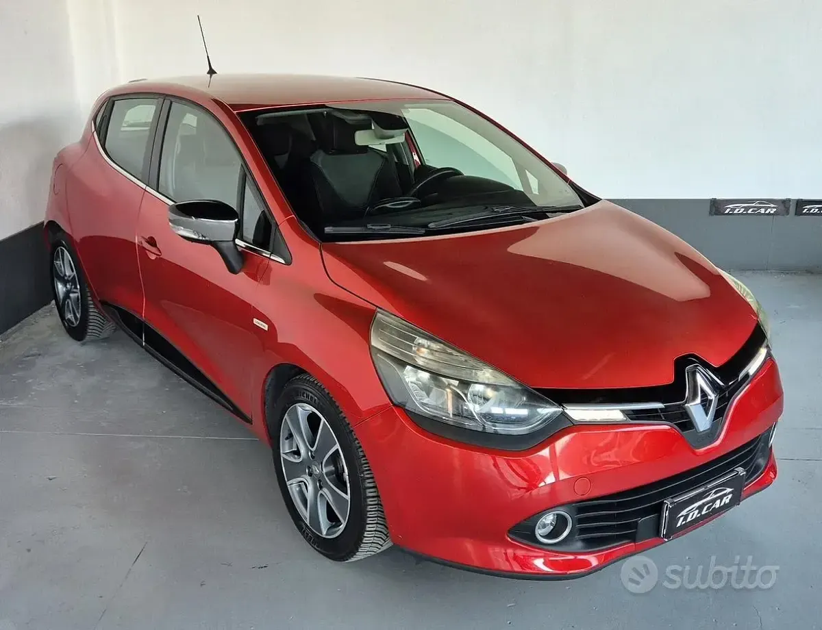 Second-hand Renault Clio IV 90 CP (66 kW) 2015 Berlinǎ