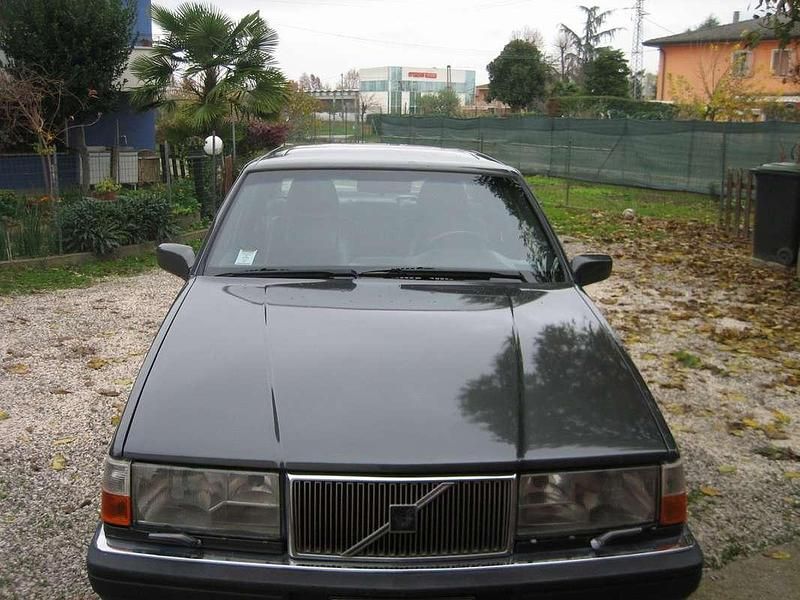 Usata Volvo 960 122 CV (89 kW) 1993 Grigio Berlina