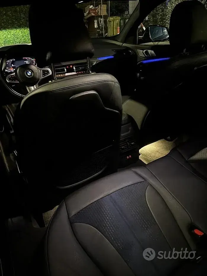 Begagnad BMW 118 M Sport 136 HK (100 kW) 2022 Svart Halvkombi
