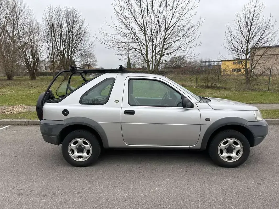 Usata Land Rover Freelander 111 CV (81 kW) 2001 Argento SUV