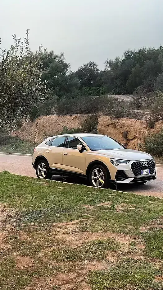 Usata Audi Q3 Sportback Business Plus 150 CV (110 kW) 2022 Grigio SUV