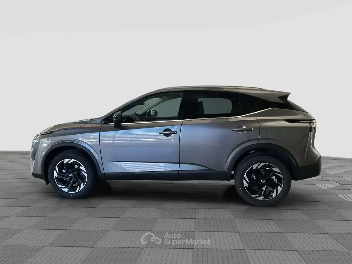 Usata Nissan Qashqai N-Connecta 158 CV (116 kW) 2026 Gray SUV