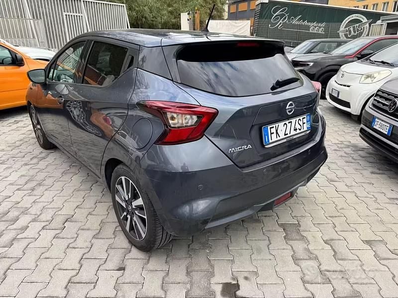 Usata Nissan Micra Acenta 89 CV (65 kW) 2017 Grigio Utilitaria