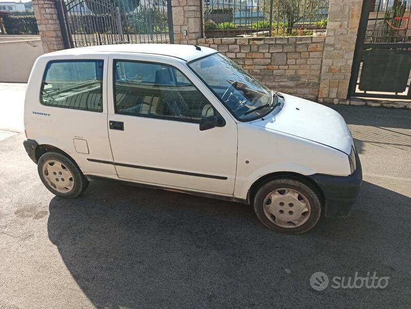 Usato 1997 Fiat Cinquecento 1.1 Benzin 54 CV (900 €)