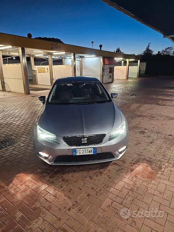 Usata Seat Leon 2017 Grigio Berlina