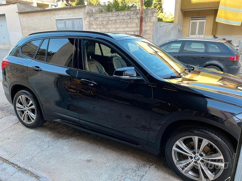 Usata BMW X1 150 CV (110 kW) 2016 Nero SUV