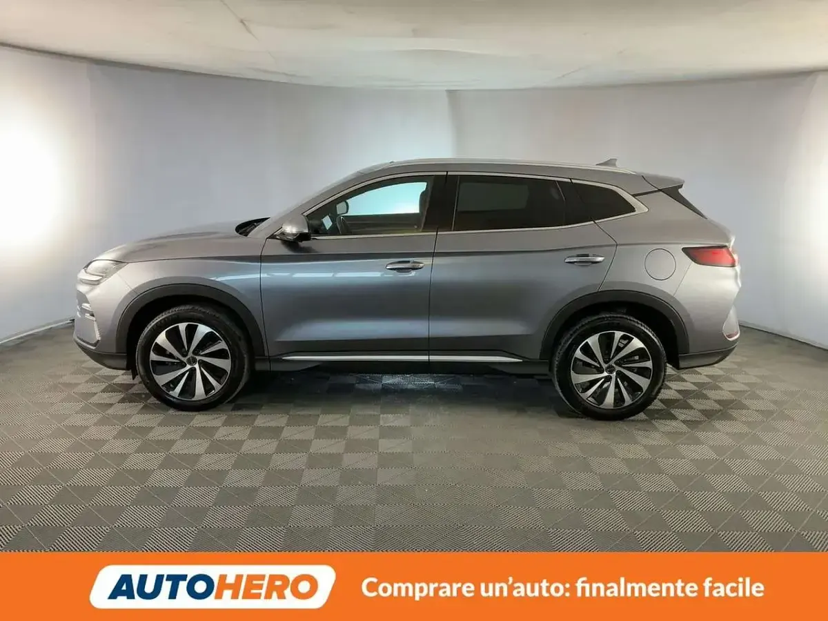 Usata BYD Seal U Boost 218 CV (160 kW) 2025 Grigio SUV