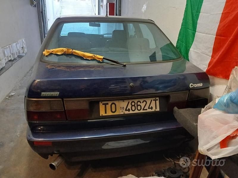 Usata Fiat Croma 150 CV (110 kW) 1992 Blu Utilitaria