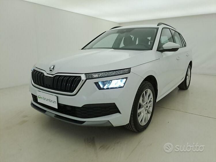 Usata Skoda Kamiq Ambition 110 CV (80 kW) 2022 Bianco SUV