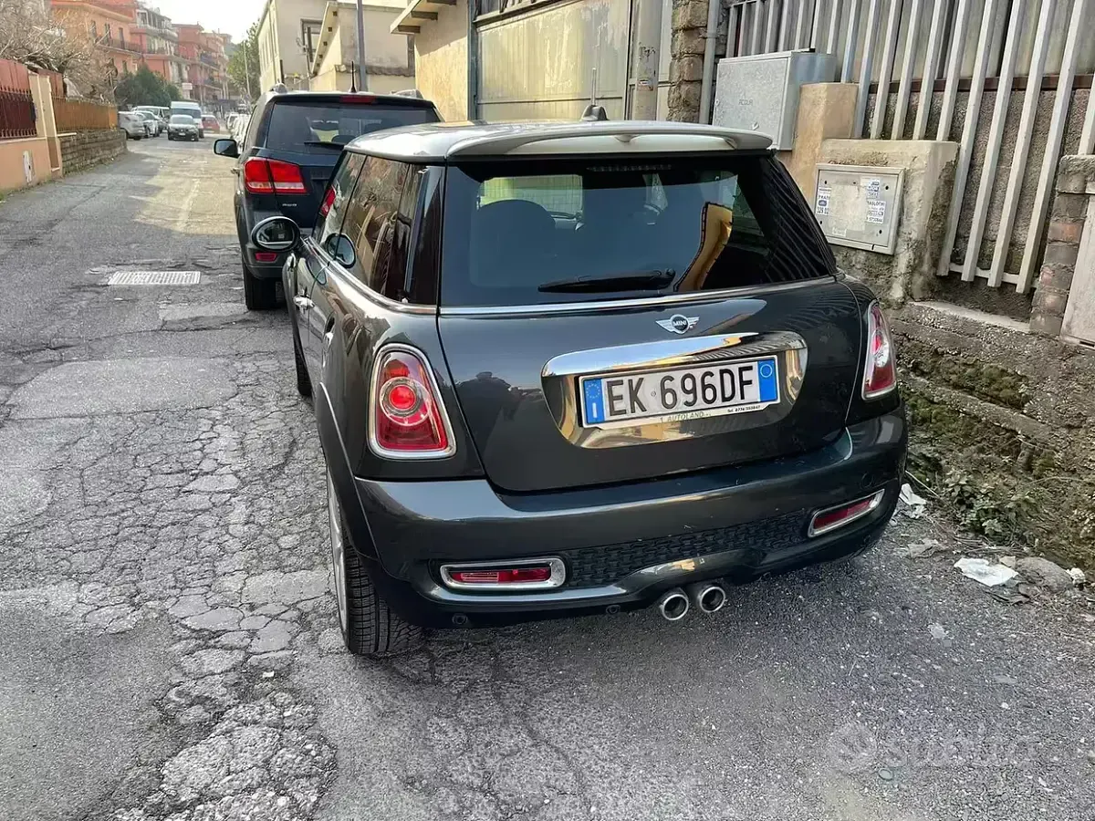 Usata Mini Cooper SD 143 CV (105 kW) 2011 Grigio Utilitaria