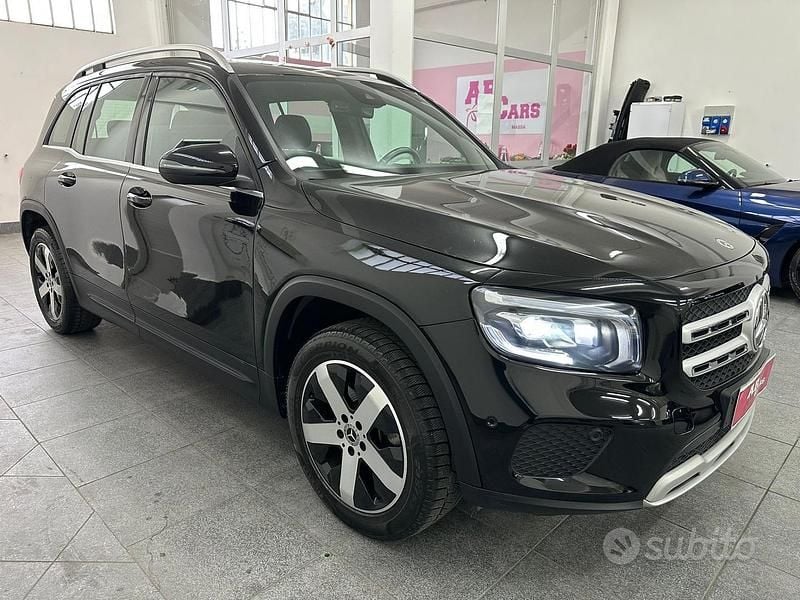 Usata Mercedes GLB180 Executive 116 CV (85 kW) 2023 Nero SUV